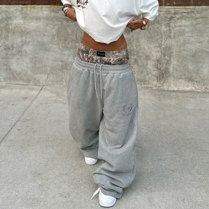 Y2K Trend Sweatpants Camouflage Embroidered Pattern Streetwear Men Women Clothing Retro Camo Baggy Pants Unisex Wide Leg Pants