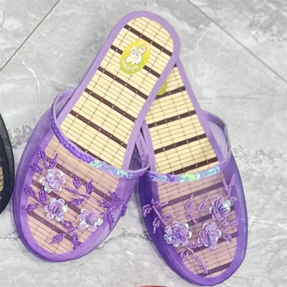 Women Stylish Mesh Floral Slippers Flats Flip Flop Loafers Ladies Mules Fresh Breathable Home Floor Parent-Child Eva Bottom