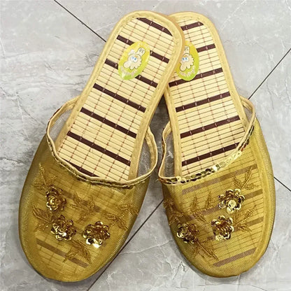 Women Stylish Mesh Floral Slippers Flats Flip Flop Loafers Ladies Mules Fresh Breathable Home Floor Parent-Child Eva Bottom
